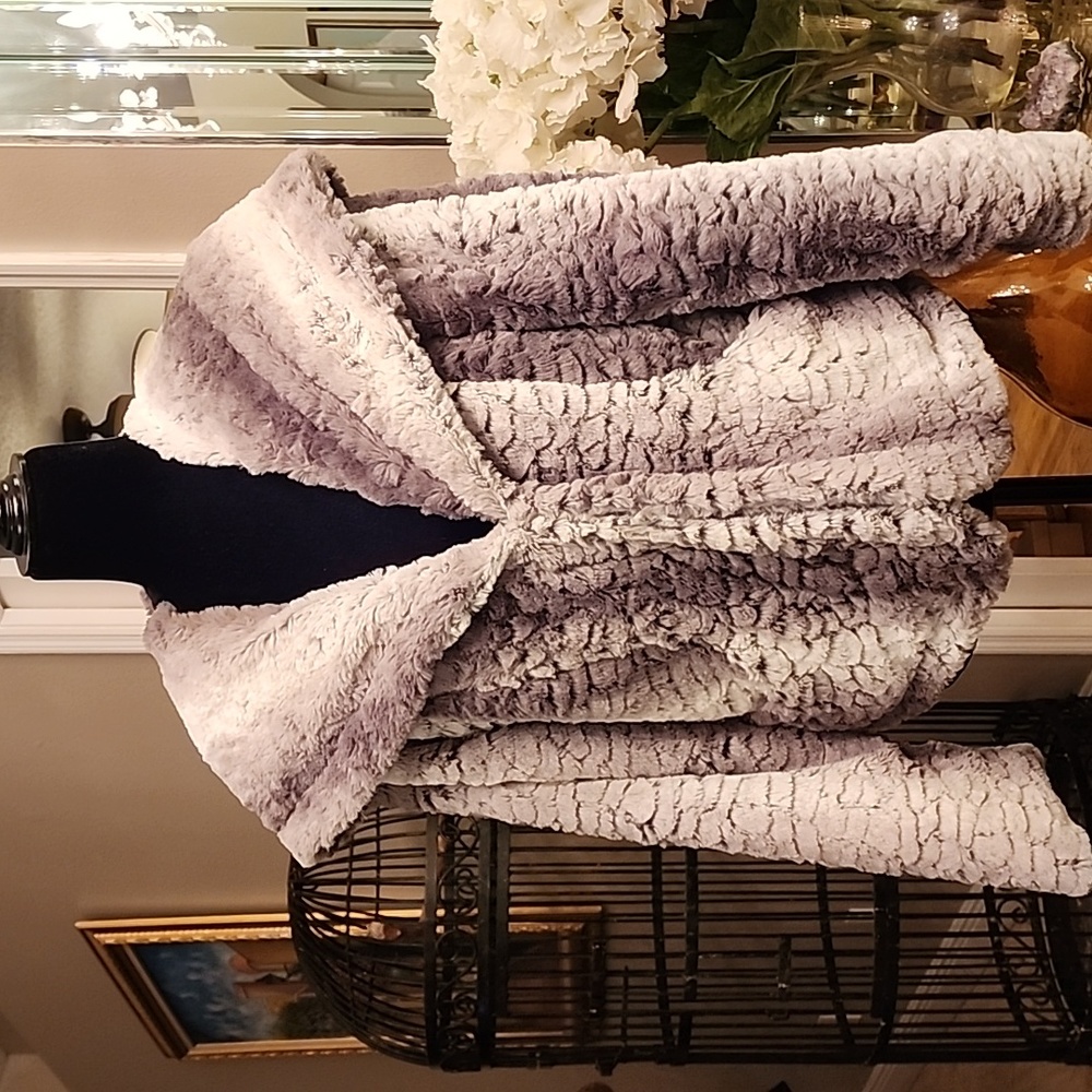 Faux fur short jacket